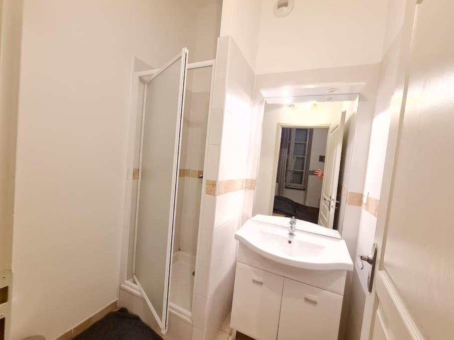 Appartement 4 Voyageurs Avec Terrasse - Wifi Carcassonne Dış mekan fotoğraf